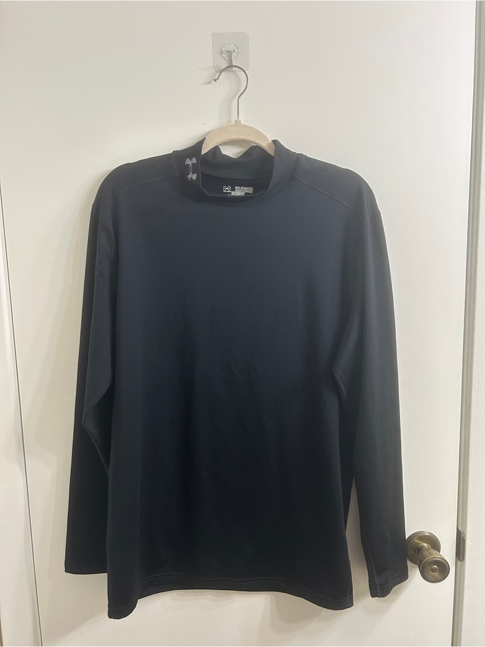 Under Armour Men’s Black Long-Sleeve Compression Shirt